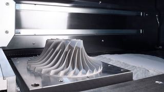 Die Print Sharp 250 druckt Aluminium-, Nickel-, Stahl-, Kobalt-Chrom- und Titanlegierungen mit einer Aufbaurate von 12 bis 30 cm3/h. (Monni Pierandrea, Prima Additive)