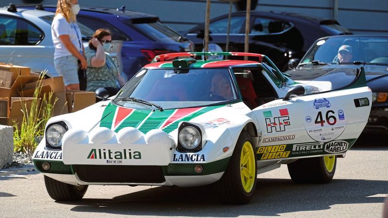 Der echte Renner im Feld: ein Lancia Stratos Kit Car, Baujahr 1982. (Bild: Zietz/»kfz-betrieb«)