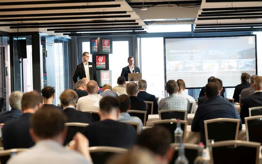 Der 15. Branchentag Schiff & See zeigte, welch großen Einfluss die geopolitische Lage aktuell auf das Marktgeschehen hat.(Bild:  Rittal)