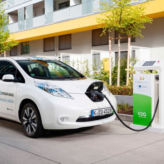 Die Bundesregierung will mit einer Kaufprämie Deutschland zum Leitmarkt für Elektromobilität machen.(Foto:  Nissan)