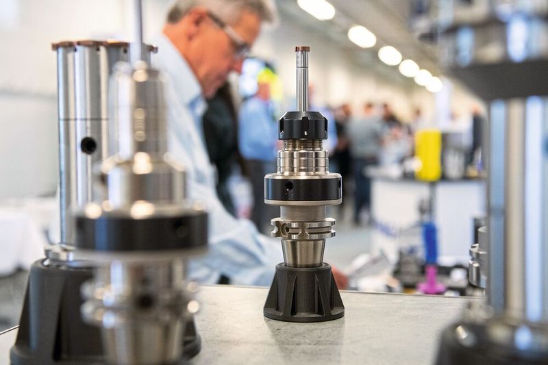 An der Tischmesse konnten sich die Besucher über Neuheiten informieren. (Bild: Thomas Entzeroth)