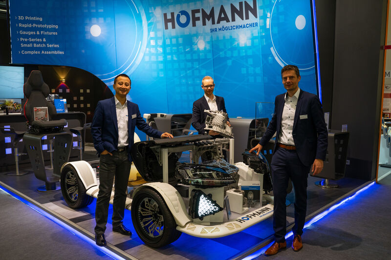 Am Stand des Werkzeug- und Maschinenbauers Hofmann gab es ein Fahrzeugkonzept zu sehen, dass verschiedene additive und konventionelle Herstellungsverfahren vereint. (VCG // Stefan Guggenberger)