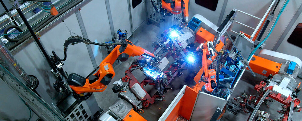 High-tech in the production of tractor cabs