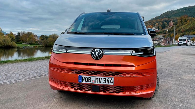 Mitte November kommt der VW T7 auf den Markt. (Bild: Seyerlein/VCG)