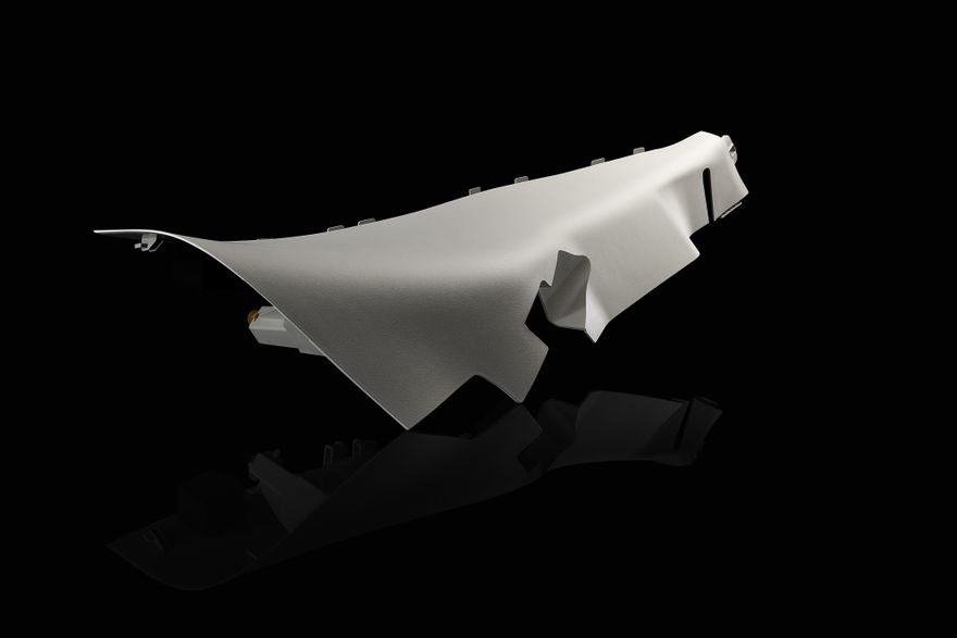 jaguar--ipace--saeulenverkleidung-schwarz-spiegel-2018 (Dr. Schneider Kunststoffwerke GmbH)