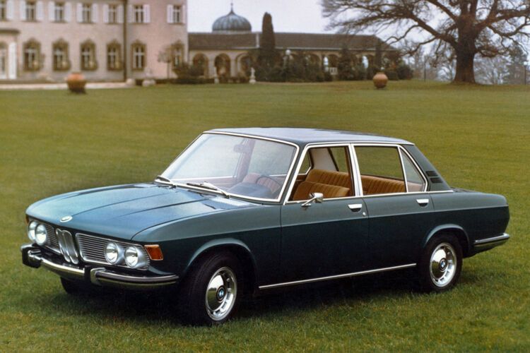 Ende der 1960er Jahre meldeten sich die Münchner mit den Modellen 2500 bis 3.3 Li erfolgreich zurück im Luxussegment. (Bild: BMW)