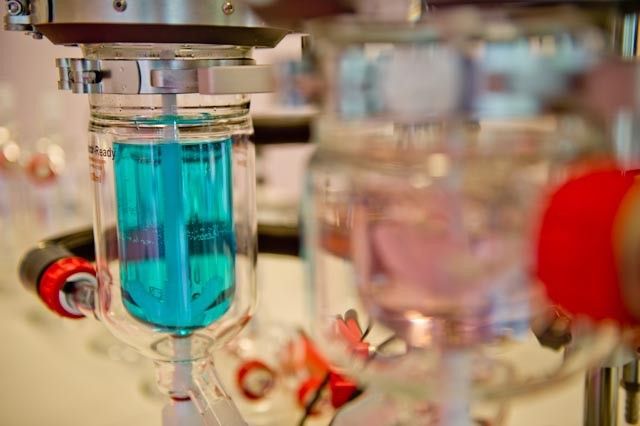In solchen Bioreaktoren laufen die Synthesen ab. (Bild: Ageron Polska)