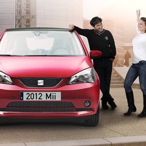 Fünftürer-Trio komplett: Nach VW Up und Skoda Citigo präsentiert jetzt auch die VW-Tochter Seat ihren Kleinstwagen Mii als fünftürige Variante.