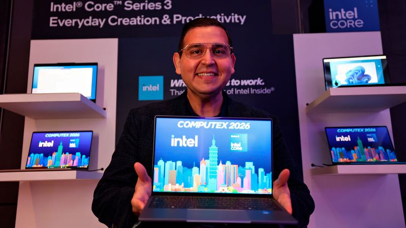 Die Core-Series-3-Prozessoren von Intel, auch bekannt als Wildcat Lake, sollen eine neue Generation günstiger und trotzdem KI-fähiger Notebooks ermöglichen. Intel zeigte auf der Computex eine ganze Reihe kommender Geräte.(Bild:  Intel Coropration)