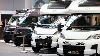 Die spezialisierten Händler von Freizeitmobilen sehen Licht am Ende des Tunnels. (Bild: Messe Düsseldorf / ctillmann)