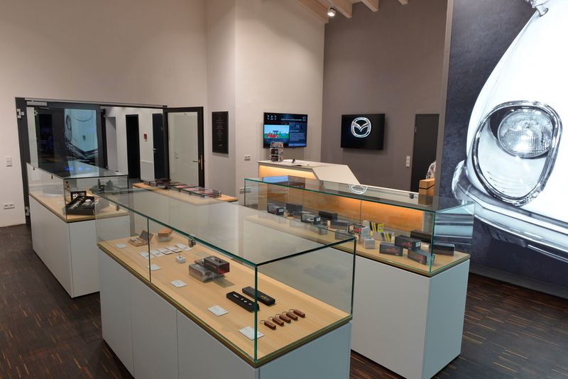 Im Museumsshop werden unter anderem Merchandising-Artikel verkauft. (Mazda)