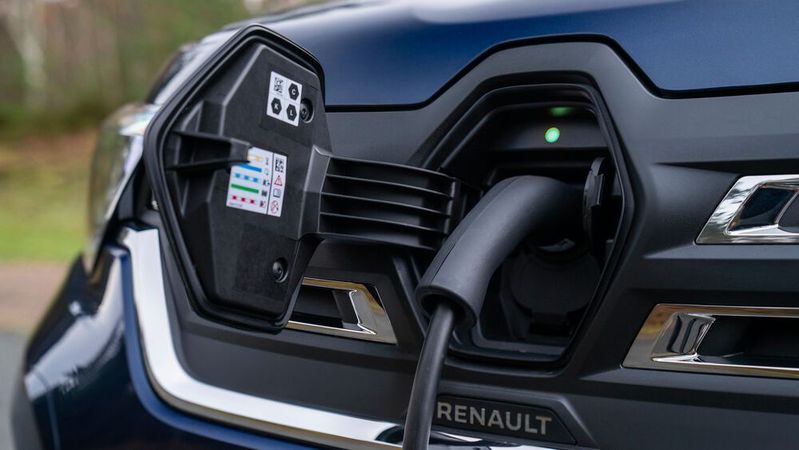 Die E-Auto- und Softwaresparte Ampere von Renault will Fahrzeugbatterien rund 20 Prozent günstiger herstellen.(Bild:  Renault)