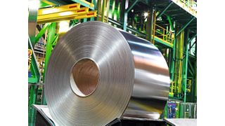 Verpackungsstahlproduktion am Standort IJmuiden von Tata Steel Nederland. Dort bilden operative Dekarbonisierungsprojekte die Grundlage für die mit Carbon Lite Stahl verbundenen CO₂e-Reduktionen. (Bild: Tata Steel Nederland)