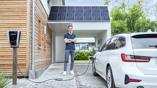 E-Autonutzer könnten bald als Stromhändler Geld verdienen. (Bild: Amperfied)