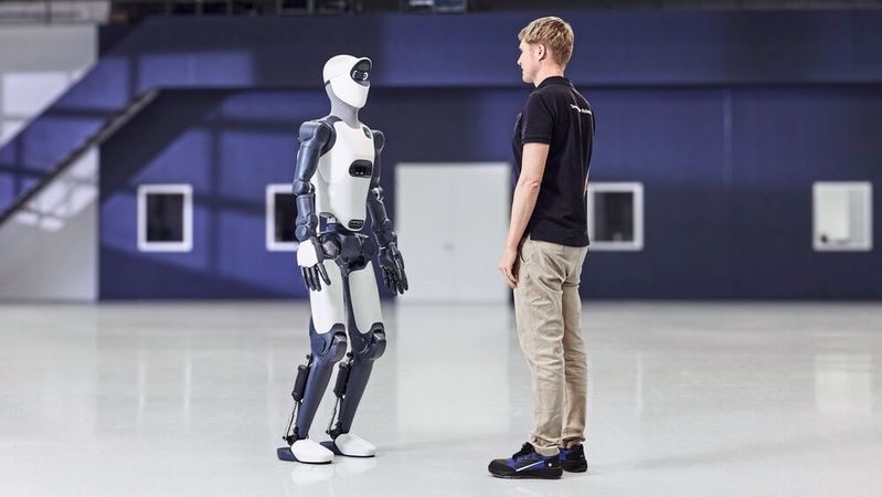 Der Humanoid aus Bayern: Agile Robots will schon 2026 mit dem Agile One einen Roboter für die Industrie auf den Markt bringen.(Bild:  Agile Robots)