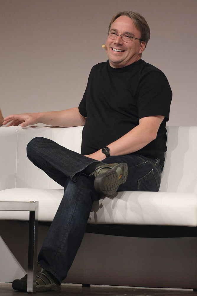 Linux-Erfinder Linus Torvalds reagierte bereits mehrfach mit öffentlichen Wutausbrüchen, wenn ihm der Launch neuer Versionen nicht schnell genug ging.