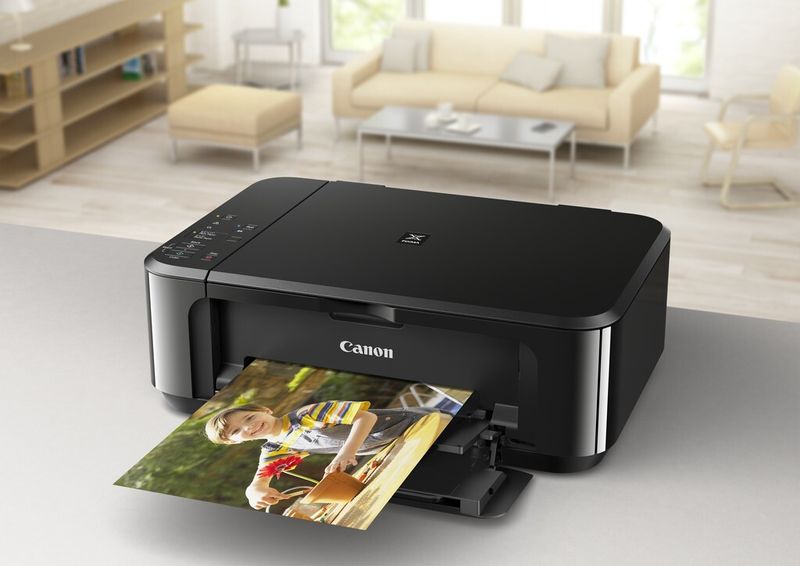 Das Tinten-Multifunktionssystem Pixma MG3650 ist primär für Heimanwender bestimmt. Das 89-Euro-Gerät soll daher drahtlos mit PCs, Tablets, Smartphones und Kameras zusammenarbeiten. (Bild: Canon)