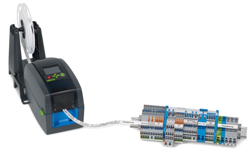 Mit dem Thermotransferdrucker Smartprinter können die Wago-Bestellungen schnell mit unterschiedlichen Druckmaterialien beschriftet werden – zum Beispiel die durchgängigen Beschriftungsstreifen für Topjob-S-Reihenklemmen.  (Wago)