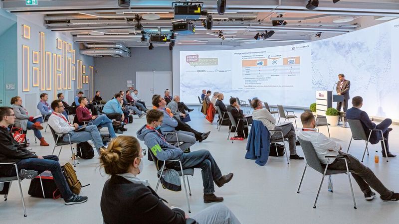 Call for Paper: Alle Vorträge sind in deutscher Sprache zu halten; die Vortragszeit ist auf 40 Minuten  begrenzt. Marketingorientierte und oberflächliche Beiträge werden nicht akzeptiert. (Stefan Bausewein)