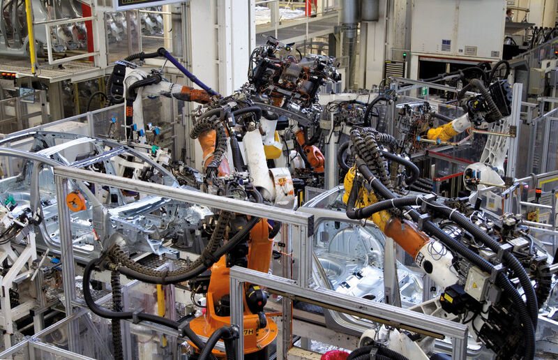 Energiesparen per Programm: VW legt Wert darauf, dass die Maschinen- und Anlagenbauer die Vorgaben der im Rahmen von Effizienzuntersuchungen neu entstandenen Lastenhefte strikt einhalten.  (Bild: Volkswagen, Wolfsburg)