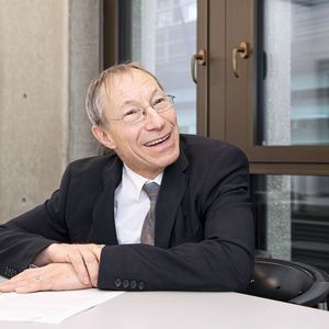 «KI-Projekte fangen fast immer bei der Sensorik an. Das heisst aber auch: Wenn man Mist misst, dann nützt die beste KI nichts.» Prof. Dr. Konrad Wegener, Leiter Inst. f. Werkzeugmaschinen, ETH Zürich(Bild:  Thomas Entzeroth)