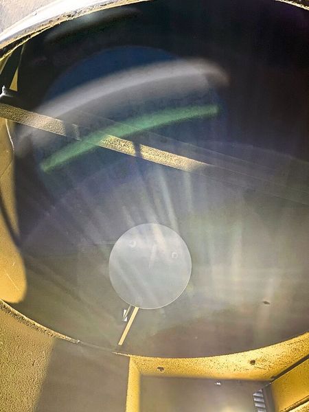 Mit Hilfe eines 45-Grad-Spiegels wird die Füllhöhe im Schachtofen gemessen. (Bild: Vega)