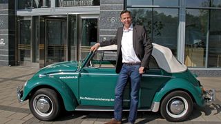 Ralf Stumpfernagel von Belmot (Mannheimer Versicherung) berät im Bereich Classic Business auch Kfz-Unternehmen: „Vielfach setzen sie sich in Sachen Young- und Oldtimer unwissentlich hohen Risiken aus“, warnt der Versicherungsfachmann.  (Bild: Belmot)