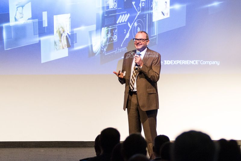 Andreas Barth, Managing Director EuroCentral, Dassault Systèmes, begüßte die Teilnehmer. (Bild: Dassault Systèmes)