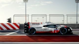 The further development of the Porsche 919 Hybrid includes, among other things, a special aerodynamic package dedicated to high-speed tracks like Le Mans. (Pascal Malamas)