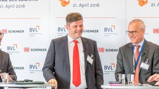 Die Protagonisten des Presse-Talks in Leipzig (v.l.): Prof. Dr.-Ing. Raimund Klinkner, Marco Biester, Kurt Leidinger und Prof. Dr.-Ing. Thomas Wimmer. (Bild: DB Schenker)