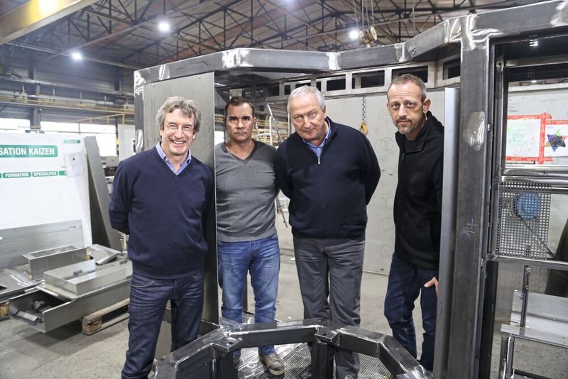 Voici le team de direction de Creusalp SA, avec de gauche à droite, Jacques Papon - responsable technique, Adriano Macagnino - responsable de production, Jean-Louis Borne - Directeur et Sébastien Hug – Responsable personnel et finances. (Source : JR Gonthier)