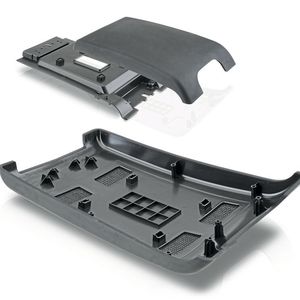Die Kombination aus Fiberform-Prozess und Spritzgießen spart viele Arbeitssteps zur Herstellung komplexer, thermpoplastischer Compositeteile.