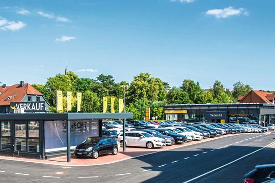 Während das Privatkundengeschäft beim Autohaus Siebrecht aktuell eher mühsam ist, entwickelt sich das Spezialgebiet des Uslarer Autohauses, der Gewerbekundenbereich, weiter nach vorn.(Bild:  Autohaus Siebrecht)