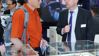 Die Sensor+Test bietet die perfekte Gelegenheit für Fachgespräche. (Bild: Bischof & Broel / AMA)