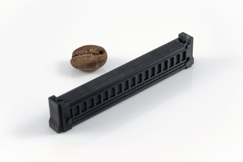 Gehäuse mit 130-µm-Strukturen – auf dem S150 Ultra in 39 min additiv gefertigt (Bild: Boston Micro Fabrication)