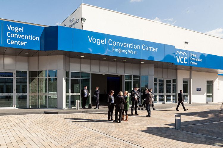 Das neugestaltete Vogel Convention Center – Heimat des »Leichtbau-Gipfels« (Foto: Stefan Bausewein)