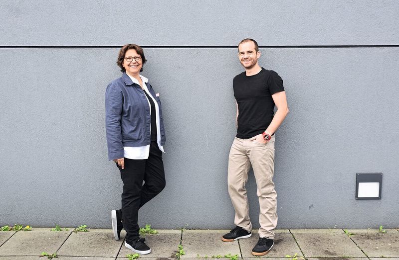 Senior Co-Autorin Sylvia Knapp und Erstautor Philipp Starkl (Laura Alvarez, CeMM)