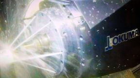 Zahlreiche Maschinen unter Span und im Demomodus verdeutlichten bei Okuma die große Bandbreite der Anwendungen und Zielbranchen der maschinen des japanischen Herstellers. (Bild: Maschinenmarkt/rw)