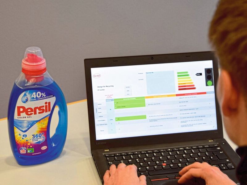 Die Recyclingfähigkeit von Verpackungen einfach und zuverlässig bewerten mit der Bewertungssoftware von Henkel. (Bild: Henkel)