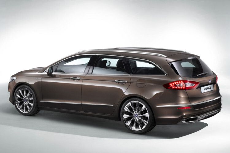 Präsentiert werden eine Limousine und ein Turnier Vignale. Ab 2015 sollen sie zu haben sein. (Foto: Ford)