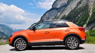 Kantiges Design, freche Farben und solide Fahreigenschaften könnten VWs Kompakt-SUV den erhofften Verkaufserfolg bescheren. (Bild: »kfz-betrieb« / Schweitzer)