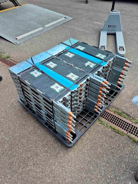 Mehr als 90 Prozent der „Hawk“-Komponenten werden wieder verwendet. Das spart 2.800 Tonnen CO2. (Bild: HLRS)