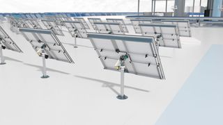 In solarthermischen Kraftwerken wird Sonnenlicht mit beweglichen Spiegeln eingefangen. Um diese dem Sonnenstand nachzuführen, wird die Positionierung in der horizontalen und vertikalen Achse von Drehgebern und Neigungssensoren erfasst. (Bild: Pepperl+Fuchs)