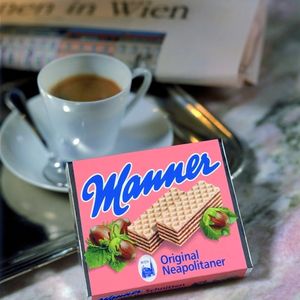 Dachser übernimmt die kompletten logistischen Services für die begehrten „Neapolitaner“ von Manner. In der gesamten Logistikkette werden konstant 14 °C eingehalten. Bild: Manner