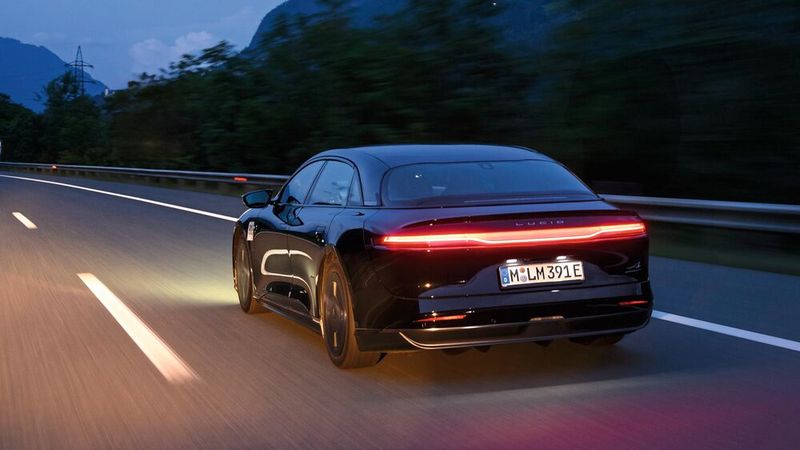 Die Fahrt ging über mehr als 25 Stunden – Tag und Nacht. (Bild: DOMINIC FRASER)