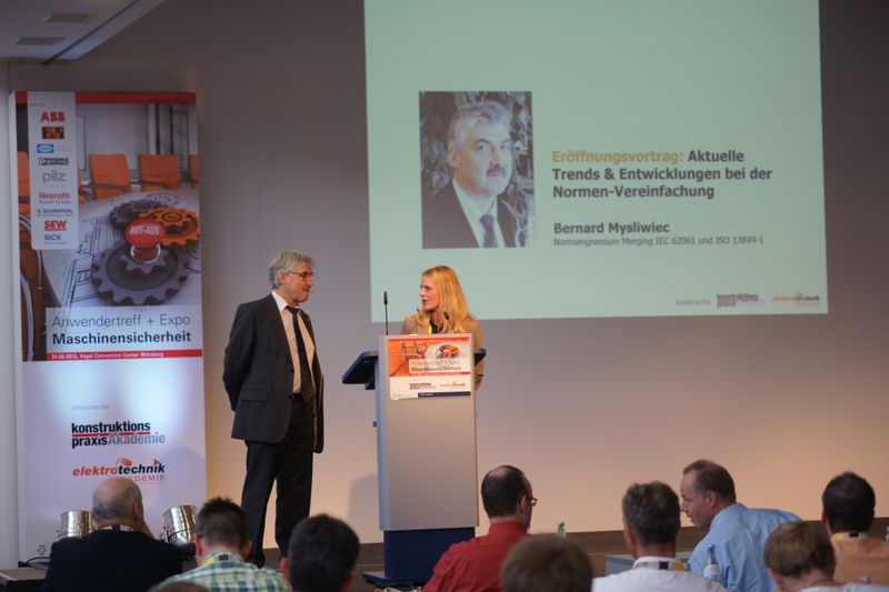 Danach teilte sich das Programm in zwei parallel laufende Praxisforen. Im Praxisforum 1 
