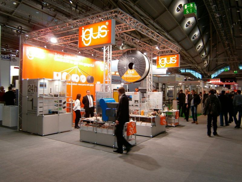 Impressionen von der formnext 2015 - powered by tct...bereits am ersten Tag bevölkerten ettliche Besucher die Halle 3.1 in Frankfurts Messeareal. (Bild: Königsreuther)