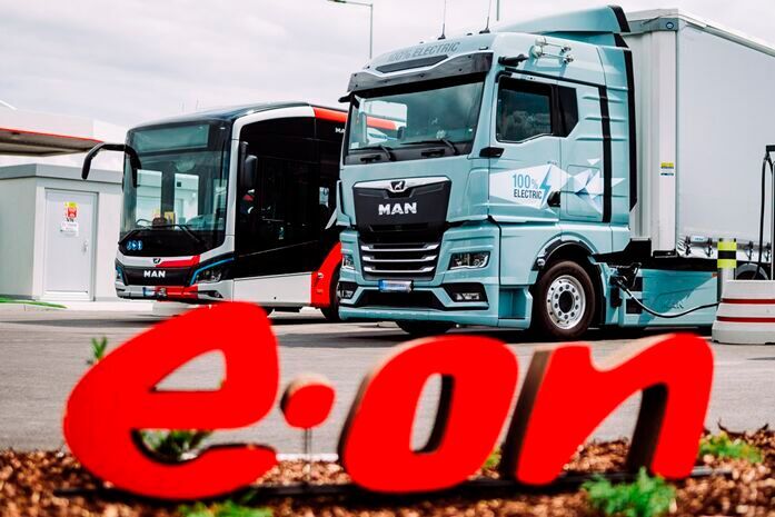 Megawatt-Charging spielt für die flächendeckende Elektrifizierung des europäischen Schwerlastverkehrs eine essenzielle Rolle.(Bild:  E.On)