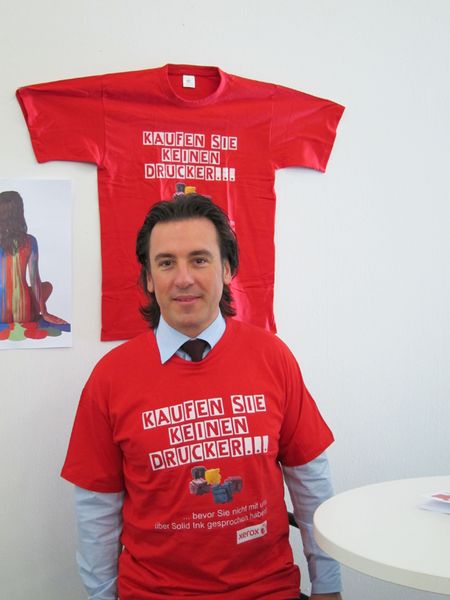 Druckfrische T-Shirts gab es bei Xerox: Fidelius-Rene Schlibak, Tech Data (Archiv: Vogel Business Media)