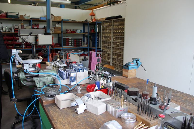 Impressionen aus der Produktion bei der SHL Automatisierungstechnik AG. (Bild: Itasse)